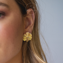 Cargar imagen en el visor de la galería, Aros Flor Málaga Oro
